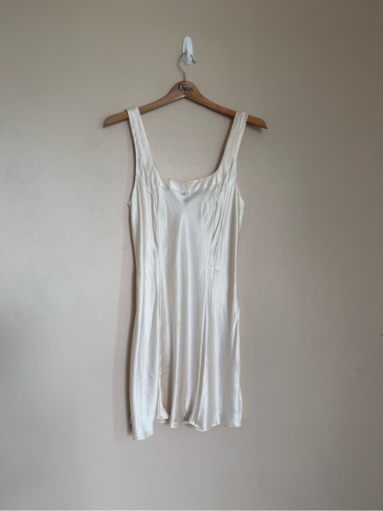 Victoria's Secret Dresses & Skirts - NWT 100% Silk Vintage Victoria’s Secret Ivory Slip Dress